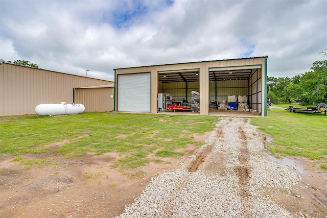 7203 Pump Station Rd, Jacksboro, TX 76458 - view of garage