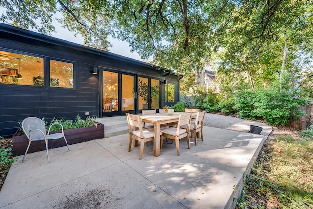 416 Crestwood Dr, Fort Worth, TX 76107 - view of patio featuring outdoor dining space