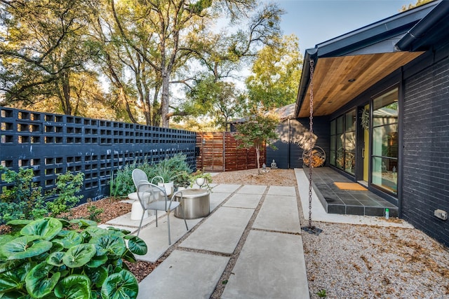 416 Crestwood Dr, Fort Worth, TX 76107 - view of patio / terrace with a fenced backyard