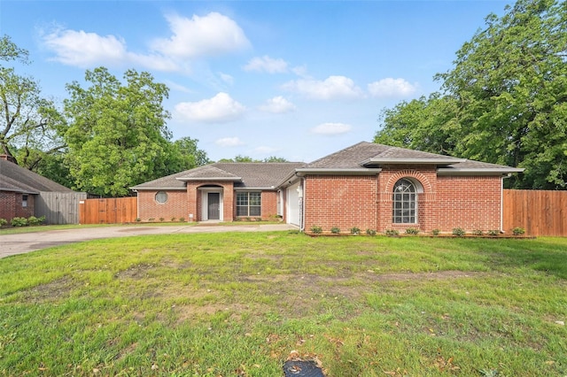 829 Hunters Creek Dr, Desoto, TX 75115 - ranch-style house with fence, concrete driveway, brick siding, and an attached garage