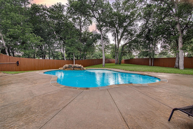 827 Huebner Way, Burleson, TX 76028 - pool at dusk featuring a patio area
