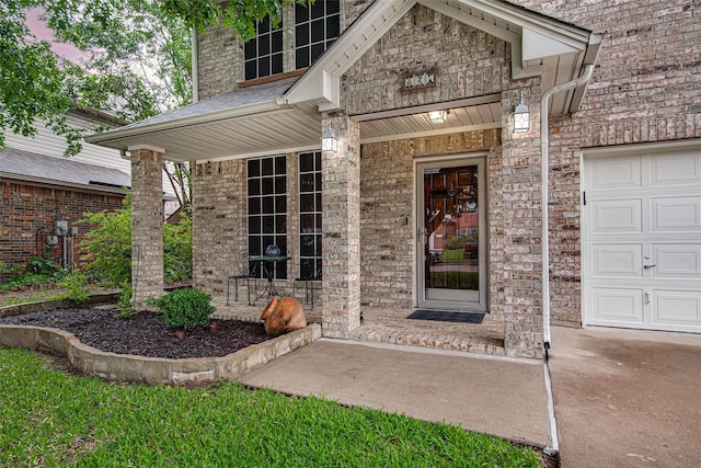 827 Huebner Way, Burleson, TX 76028 - entrance to property featuring a garage and driveway