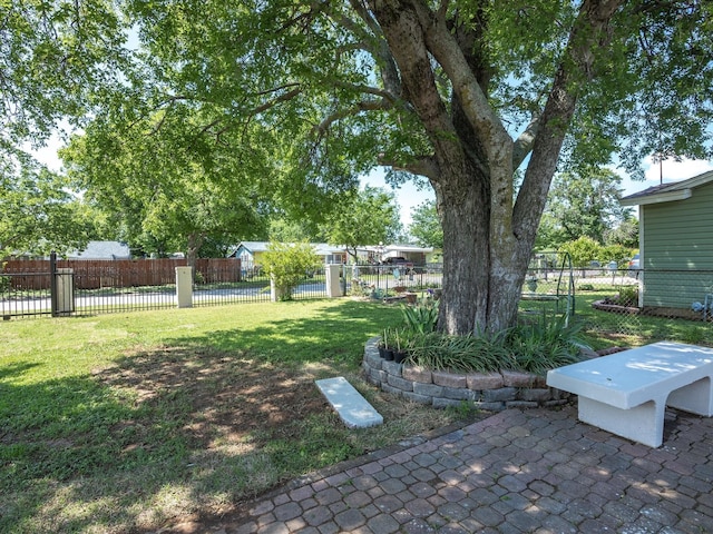 4451 Hardy St, Fort Worth, TX 76106 - view of yard with fence