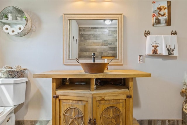 bar featuring a sink