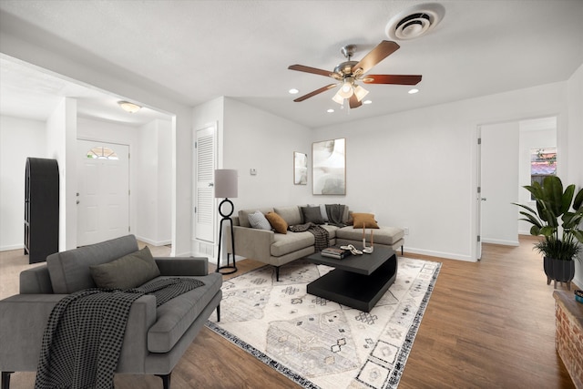 5816 Sandra Dr, Fort Worth, TX 76133 - living room featuring visible vents, wood finished floors, baseboards, recessed lighting, and a ceiling fan