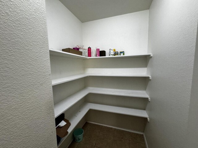101 Holly St, Waxahachie, TX 75165 - view of pantry