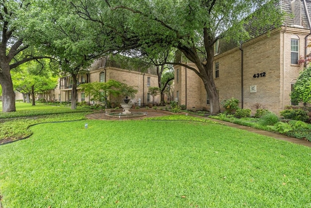 4312 Bellaire Dr S Unit 141, Fort Worth, TX 76109 - view of yard