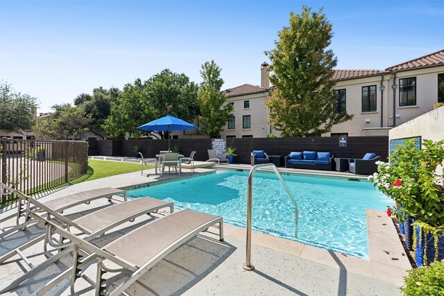 2608 Museum Way Unit 3407, Fort Worth, TX 76107 - view of pool with a patio, a fenced in pool, and a fenced backyard