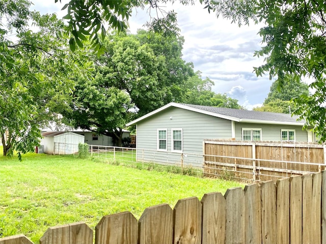 102 S Oak St, Paradise, TX 76073 - view of fenced backyard