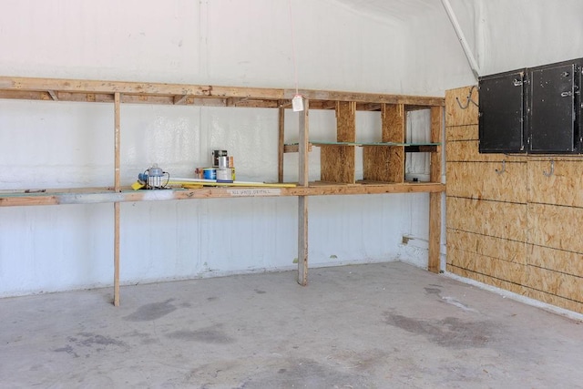 102 S Oak St, Paradise, TX 76073 - view of garage