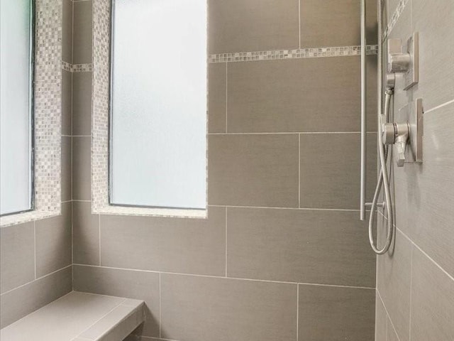 1428 Oxford Ln, Denton, TX 76209 - bathroom with tiled shower