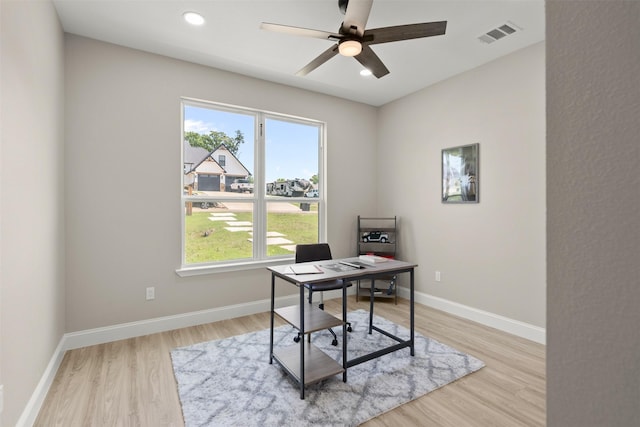 206 Splitrail Dr, Mabank, TX 75143 - office area with recessed lighting, ceiling fan, visible vents, light wood-style flooring, and baseboards