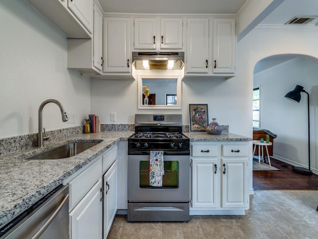 1727 Melbourne Ave, Dallas, TX 75224 - kitchen with white cabinets, a sink, visible vents, stainless steel dishwasher, and gas range oven
