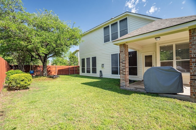5513 Paloma Ct, Fort Worth, TX 76179 - back of property featuring a lawn, roof with shingles, and a fenced backyard