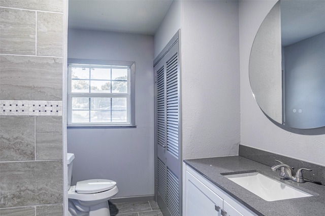 4301 Wilhelm St, Fort Worth, TX 76119 - bathroom with toilet and vanity