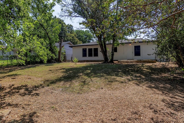 4301 Wilhelm St, Fort Worth, TX 76119 - view of yard featuring fence