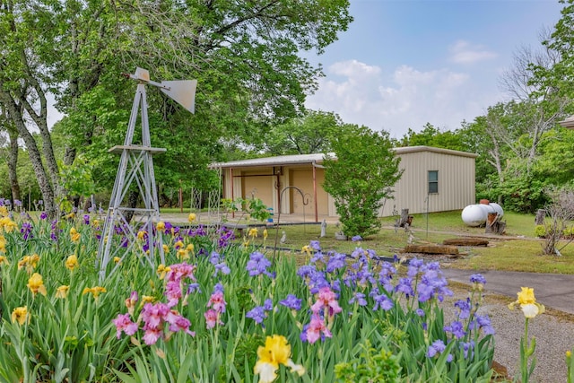 exterior space featuring an outdoor structure