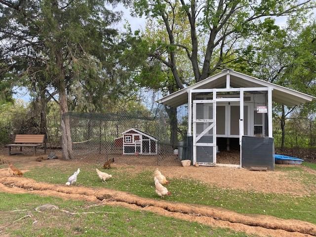 1900 Durance Ct, Corinth, TX 76210 - view of poultry coop