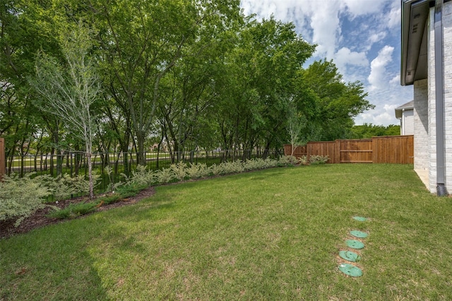 1823 Bell Ct, Van Alstyne, TX 75495 - view of fenced backyard