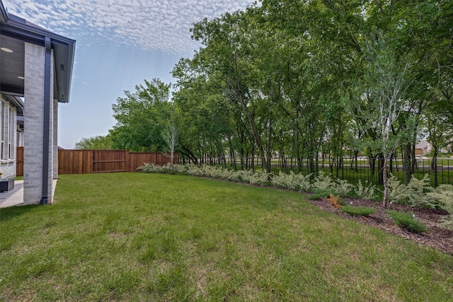 1823 Bell Ct, Van Alstyne, TX 75495 - view of fenced backyard
