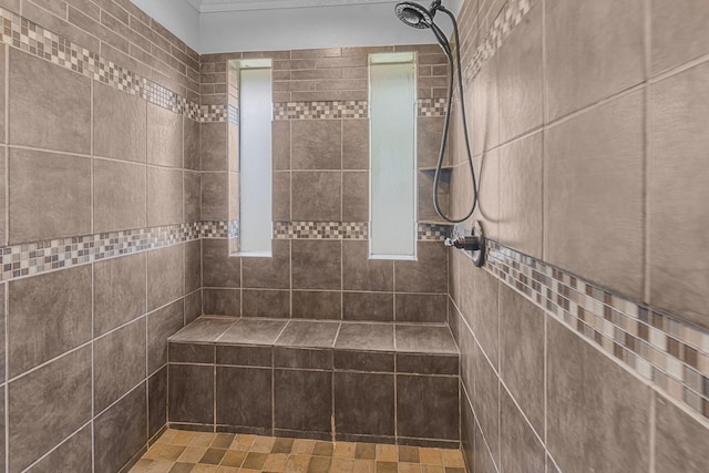 832 Ridgeview Dr, Burleson, TX 76028 - bathroom featuring a tile shower