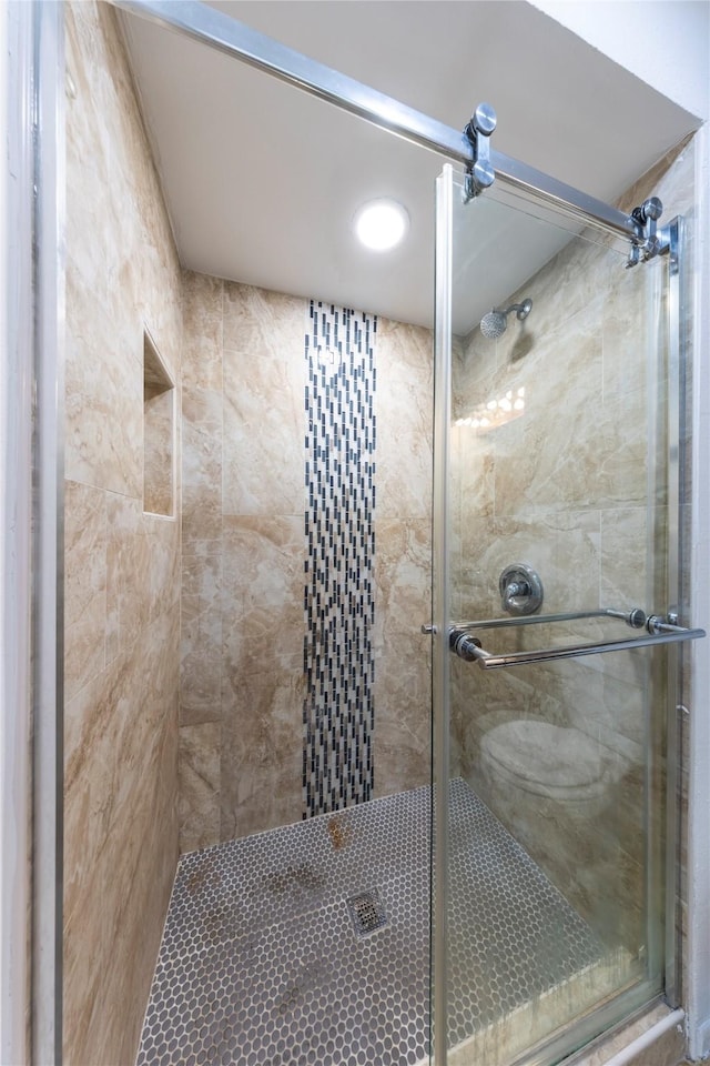 911 Prestwick Ln, Richardson, TX 75080 - full bathroom featuring a shower stall