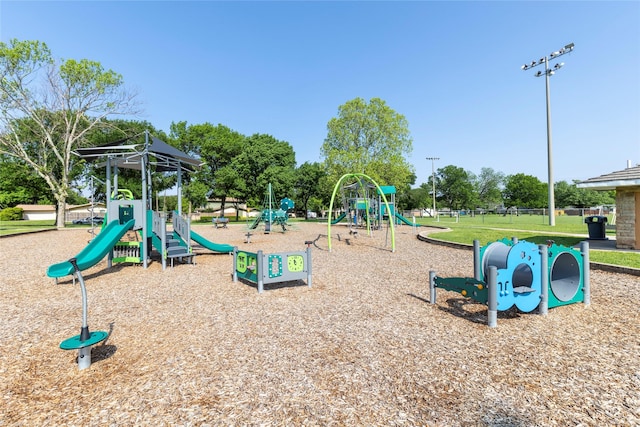 911 Prestwick Ln, Richardson, TX 75080 - view of community play area