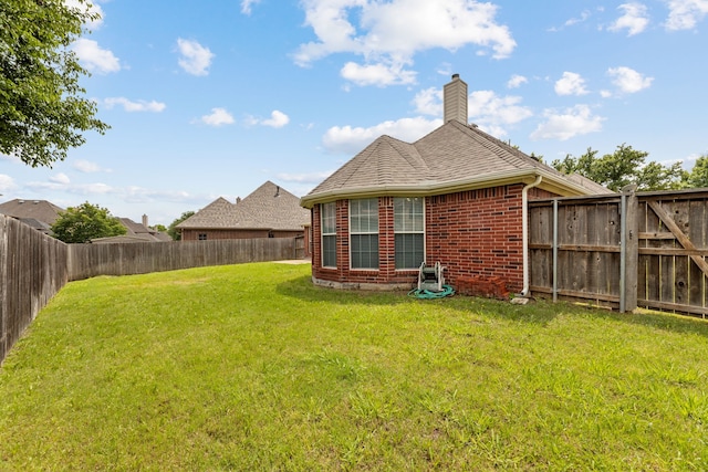 1716 Yarmouth Ln, Mansfield, TX 76063 - view of yard featuring a fenced backyard