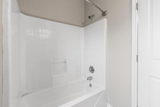 305 S 1st St, Grandview, TX 76050 - full bath with  shower combination