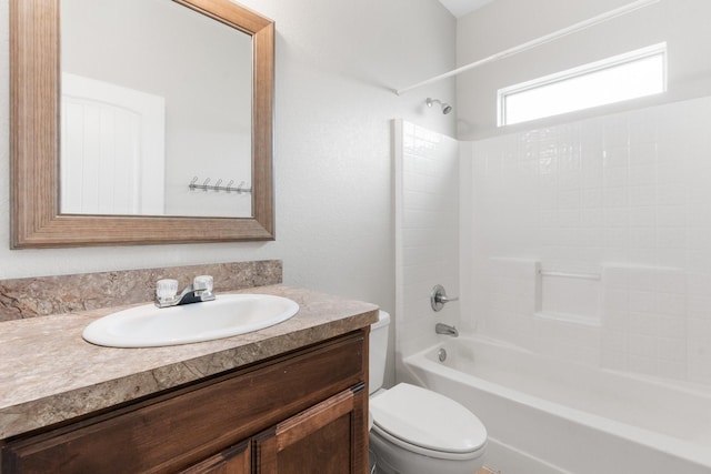 305 S 1st St, Grandview, TX 76050 - full bath featuring toilet, bathtub / shower combination, and vanity