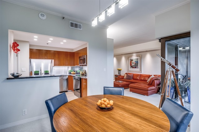3030 Mckinney Ave Unit 1804, Dallas, TX 75204 - dining room with crown molding, light colored carpet, and recessed lighting