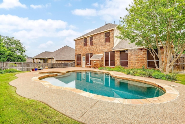 1415 Lowes Farm Pkwy, Mansfield, TX 76063 - view of swimming pool with a fenced backyard, a pool with connected hot tub, and a patio area