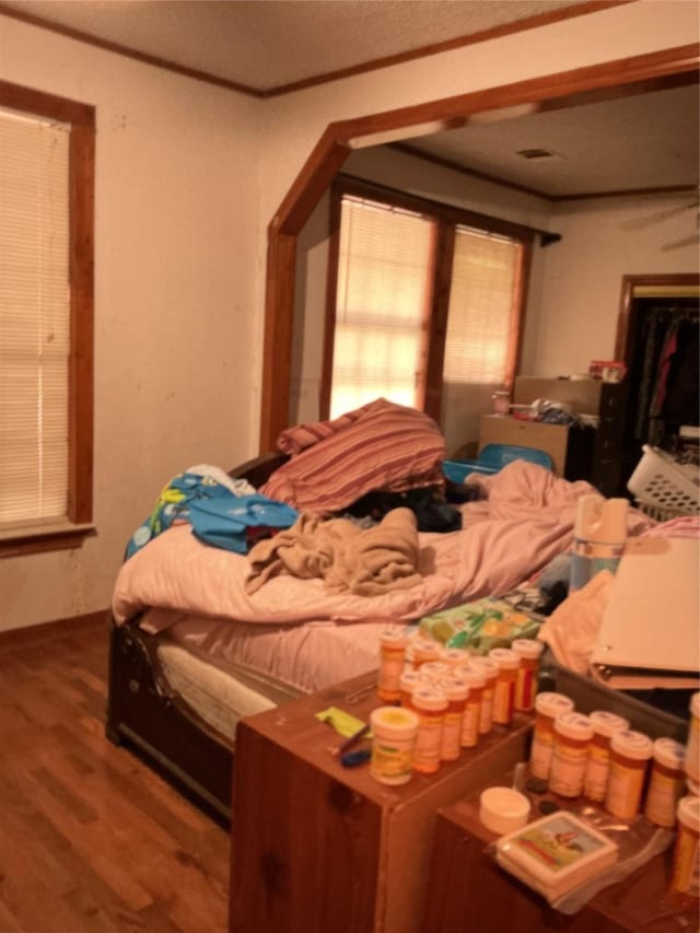 1023 Gallagher St, Dallas, TX 75212 - bedroom with wood finished floors