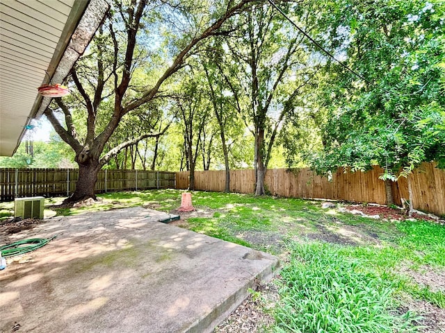 1809 Ramada Dr, Waco, TX 76712 - fenced backyard featuring a patio