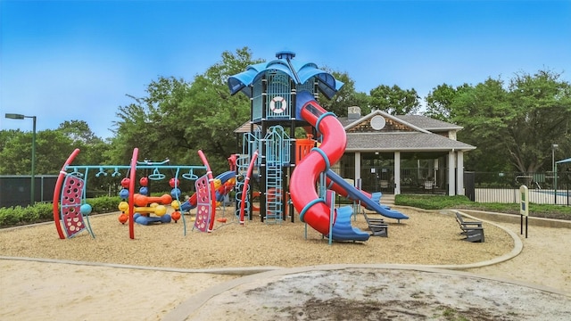 619 Uvalde Ct, Allen, TX 75013 - community play area featuring fence