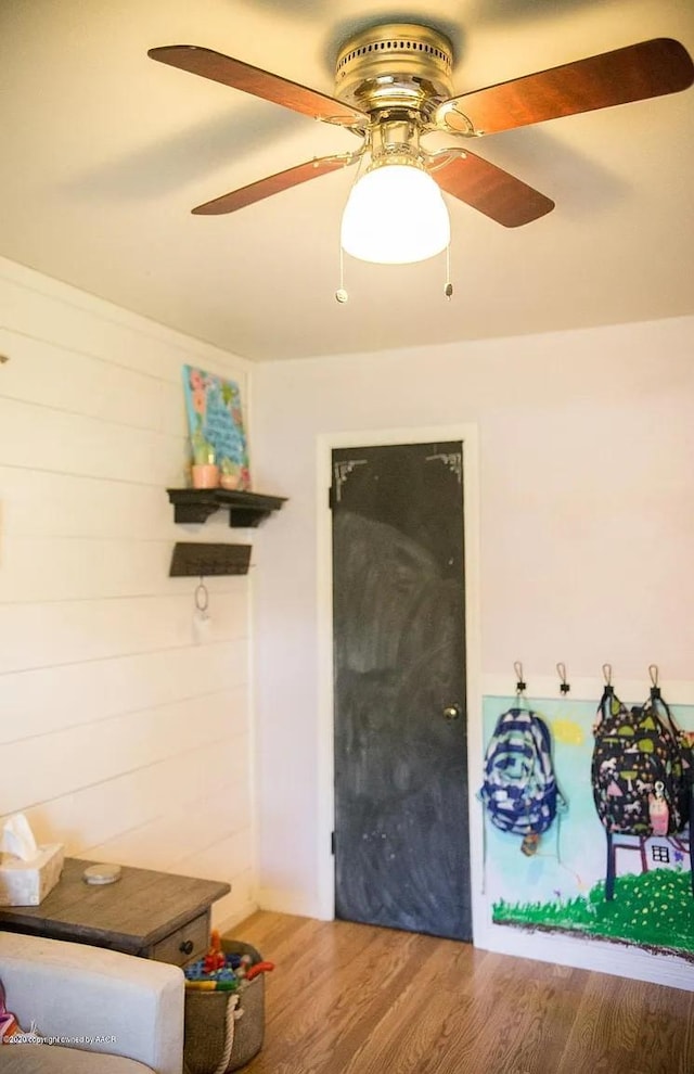 509 W 3rd St, Claude, TX 79019 - interior space featuring wood finished floors and ceiling fan