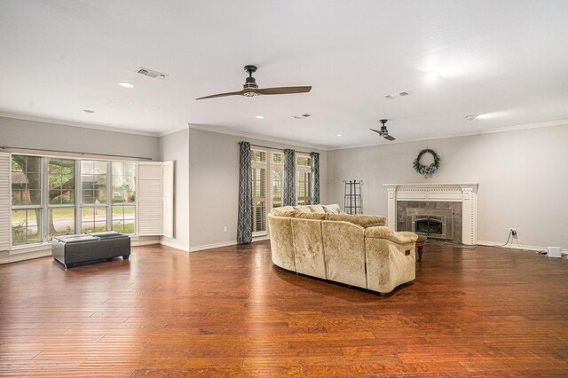 7324 Old Mill Run, Fort Worth, TX 76133 - living room with plenty of natural light, visible vents, and ceiling fan