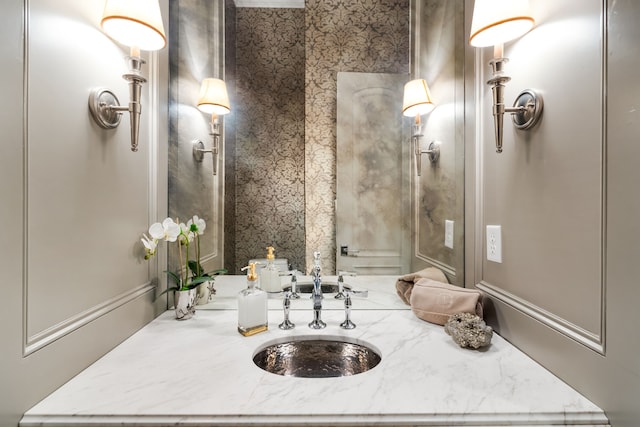 bathroom featuring a sink