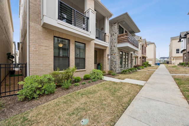 8218 Laflin Ln, Dallas, TX 75231 - view of property with a residential view