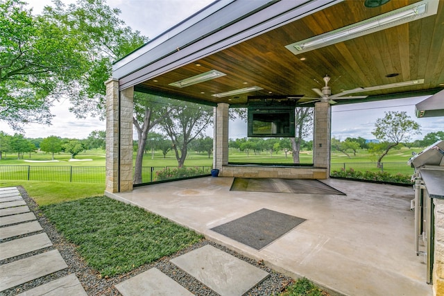 1505 Cottonwood Valley Cir N, Irving, TX 75038 - view of patio with a ceiling fan