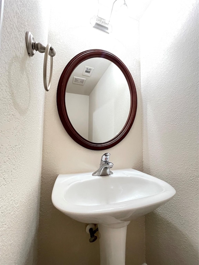 3617 Timothy Dr, Flower Mound, TX 75022 - bathroom with visible vents