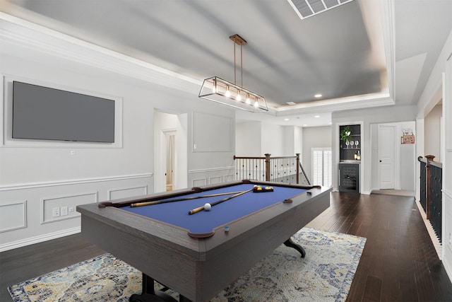 641 Mangrove Trl, Saginaw, TX 76131 - rec room with a tray ceiling, visible vents, billiards, and dark wood finished floors