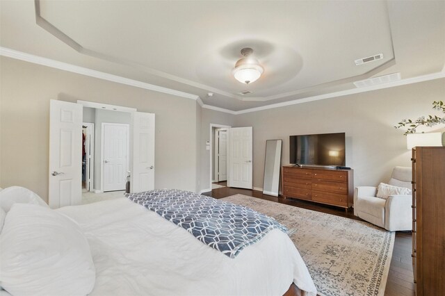 3401 Wentworth Way, Highland Village, TX 75077 - kitchen with appliances with stainless steel finishes, a center island, dark countertops, glass insert cabinets, and recessed lighting
