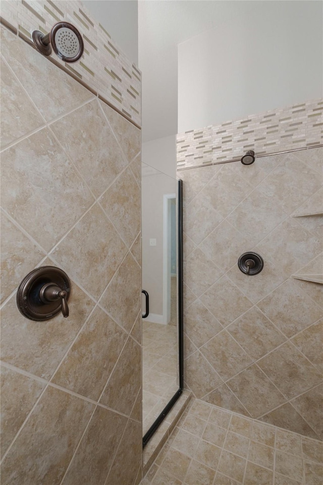 3017 Bella Lago Dr, Denton, TX 76210 - full bathroom with tiled shower