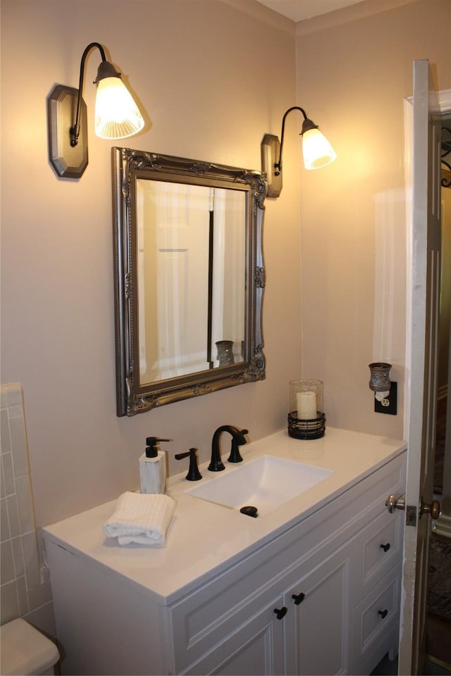 423 S O Connor Rd, Irving, TX 75060 - bathroom with vanity