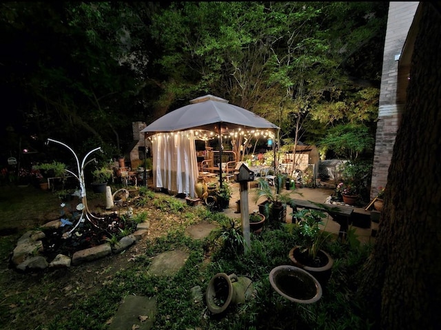 423 S O Connor Rd, Irving, TX 75060 - view of yard with a wooded view