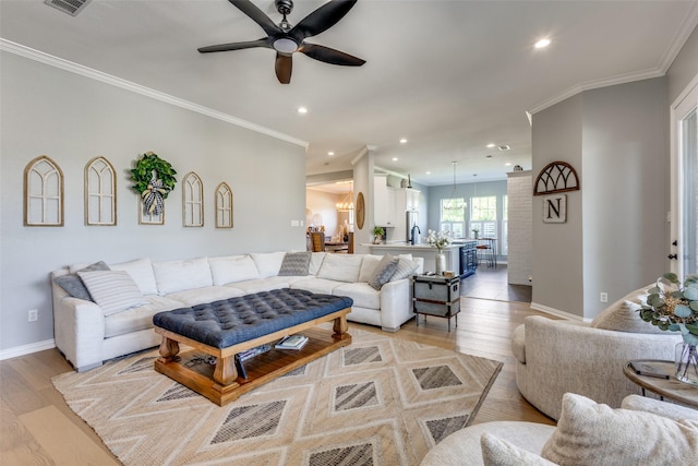 122 Forest Hills Cir, Gunter, TX 75058 - living room featuring recessed lighting, light wood finished floors, a ceiling fan, and baseboards