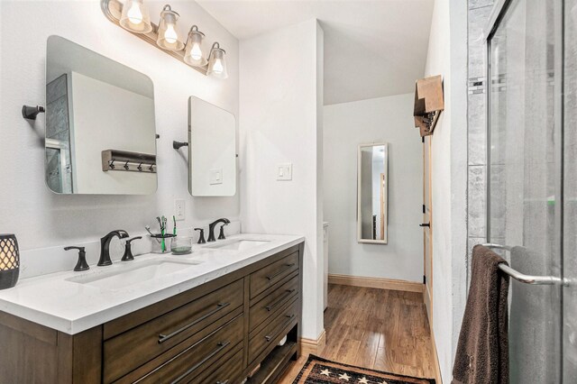 bedroom featuring visible vents, baseboards, carpet floors, and ceiling fan