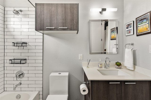 4935 Zuma Ct, Dallas, TX 75206 - full bathroom featuring vanity, toilet, and bathing tub / shower combination