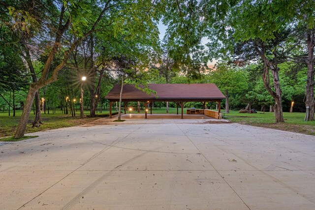 8595 Rylie Rd, Dallas, TX 75217